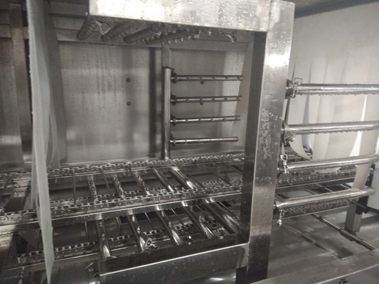 산업용 자동 플라스틱 컨테이너 세탁기 18kW 전력 215kg 용량